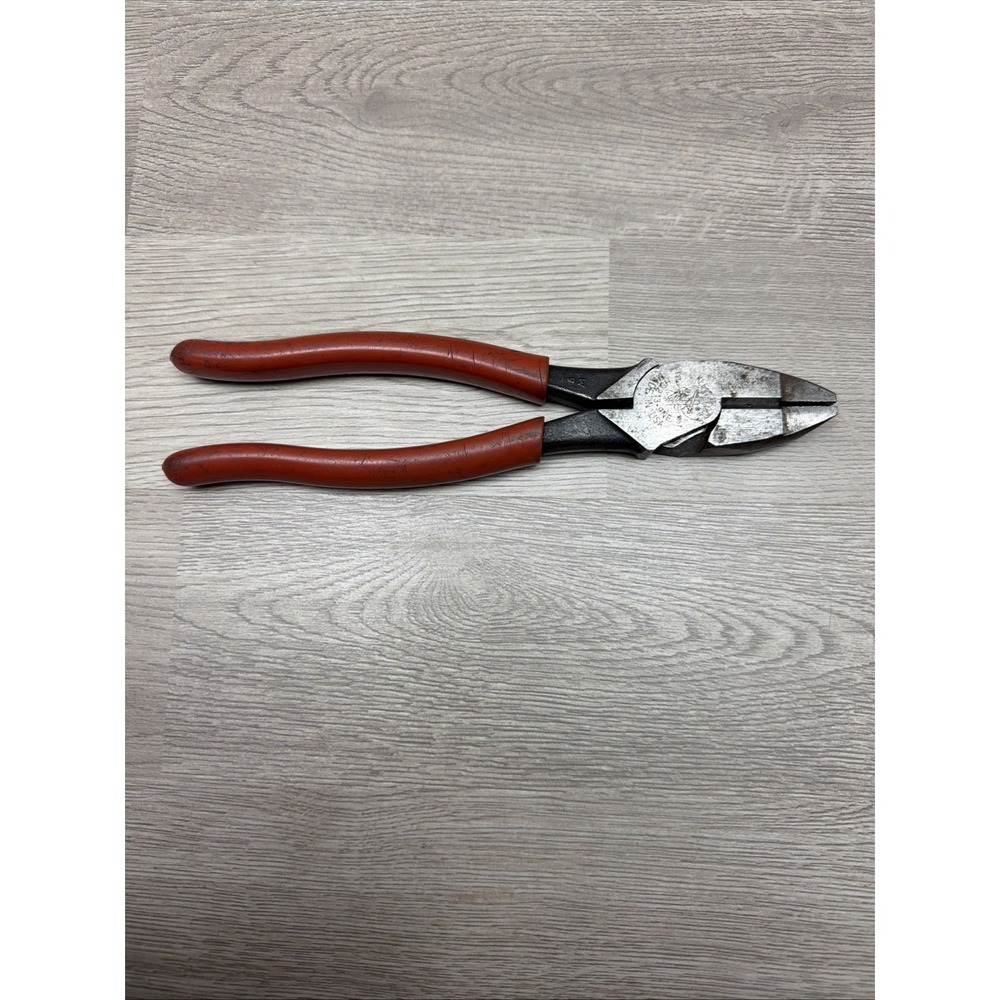 Klein Tools Lineman Pliers Made In USA HD213-9NE W9